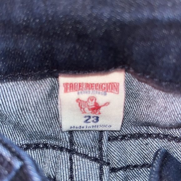 True religion bootcut jeans in good condition aside from a broken zipper - Picture 2 of 4